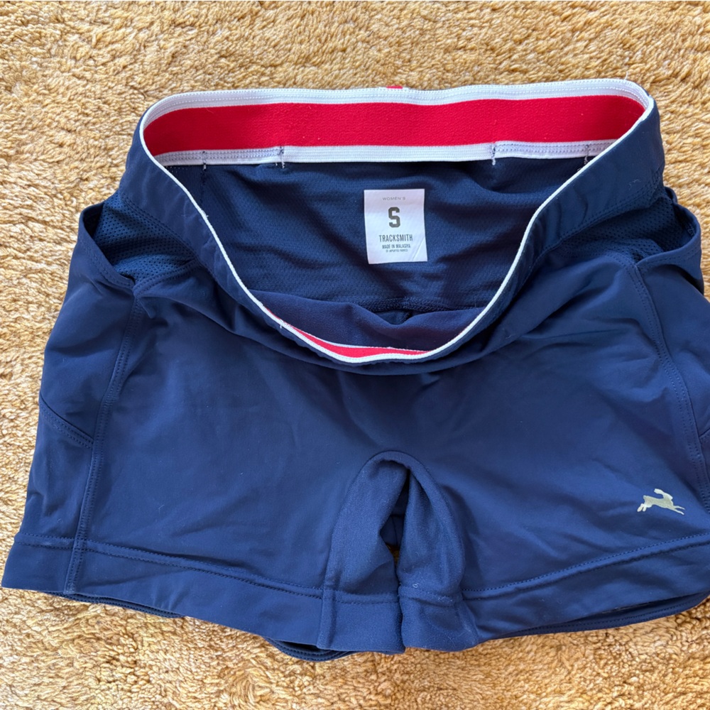 Nearly brand new Tracksmith Lane Five / Turnover Short  - Small